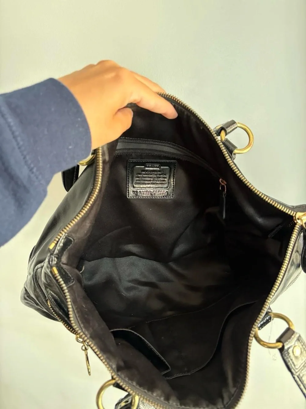 Vintage Y2K Coach Poppy Black Patent Tote Bag F20004